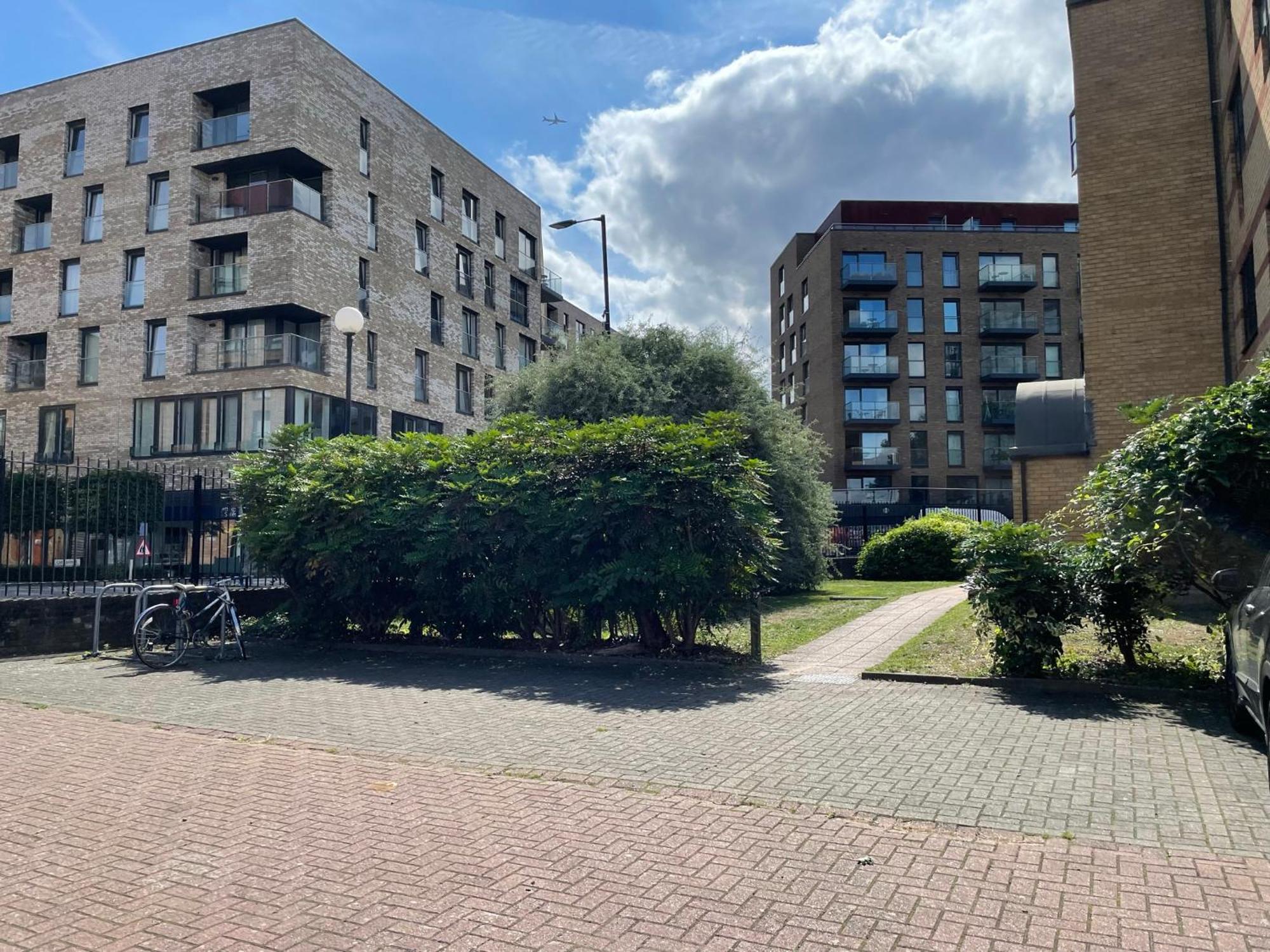 Surrey Docks Se16 Near Canada Water N Easy Access Canary Wharf Londres Exterior foto