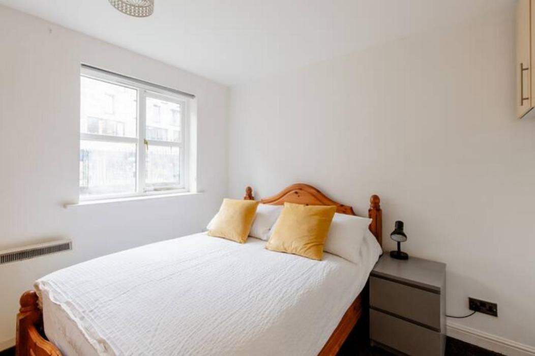 Surrey Docks Se16 Near Canada Water N Easy Access Canary Wharf Londres Exterior foto